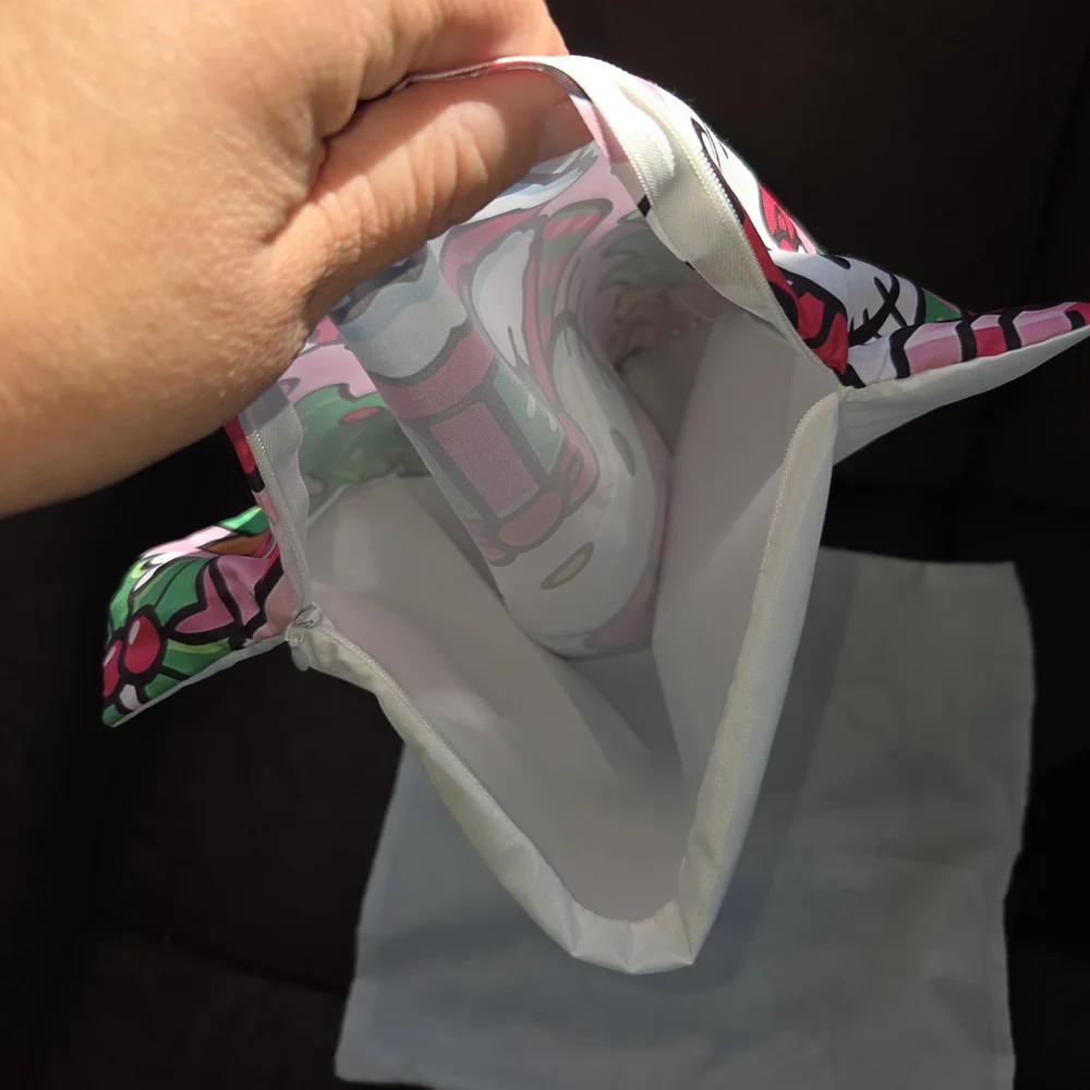 Hello Kitty Festive Pillows - Pink and Green - Picture 3 of 3